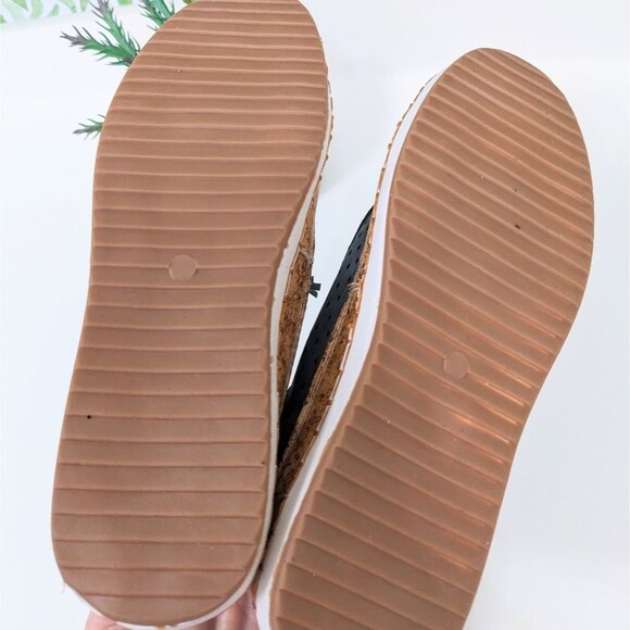 ⭐Blue Lightweight Faux Suede Tasseled Slip On Loafer Sneakers New!⭐ - Picture 8 of 12